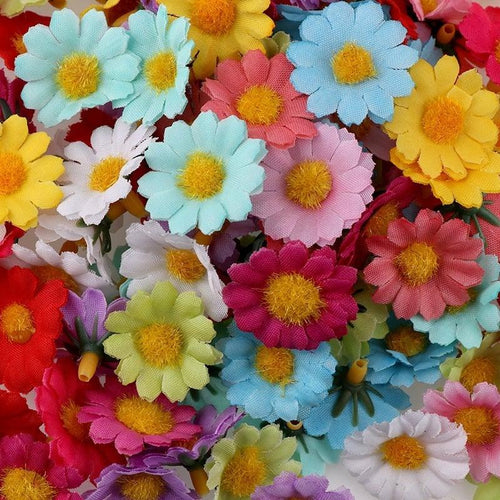 100PC/lot 2.5cm Mini Daisy Decorative Flower Artificial Silk Flowers Party Wedding Decoration Home Decor (without stem) Decoration Flowers Wall Heads for Home Wedding Decoration Wreath Accessories Craft Fake Flower by Stevvex