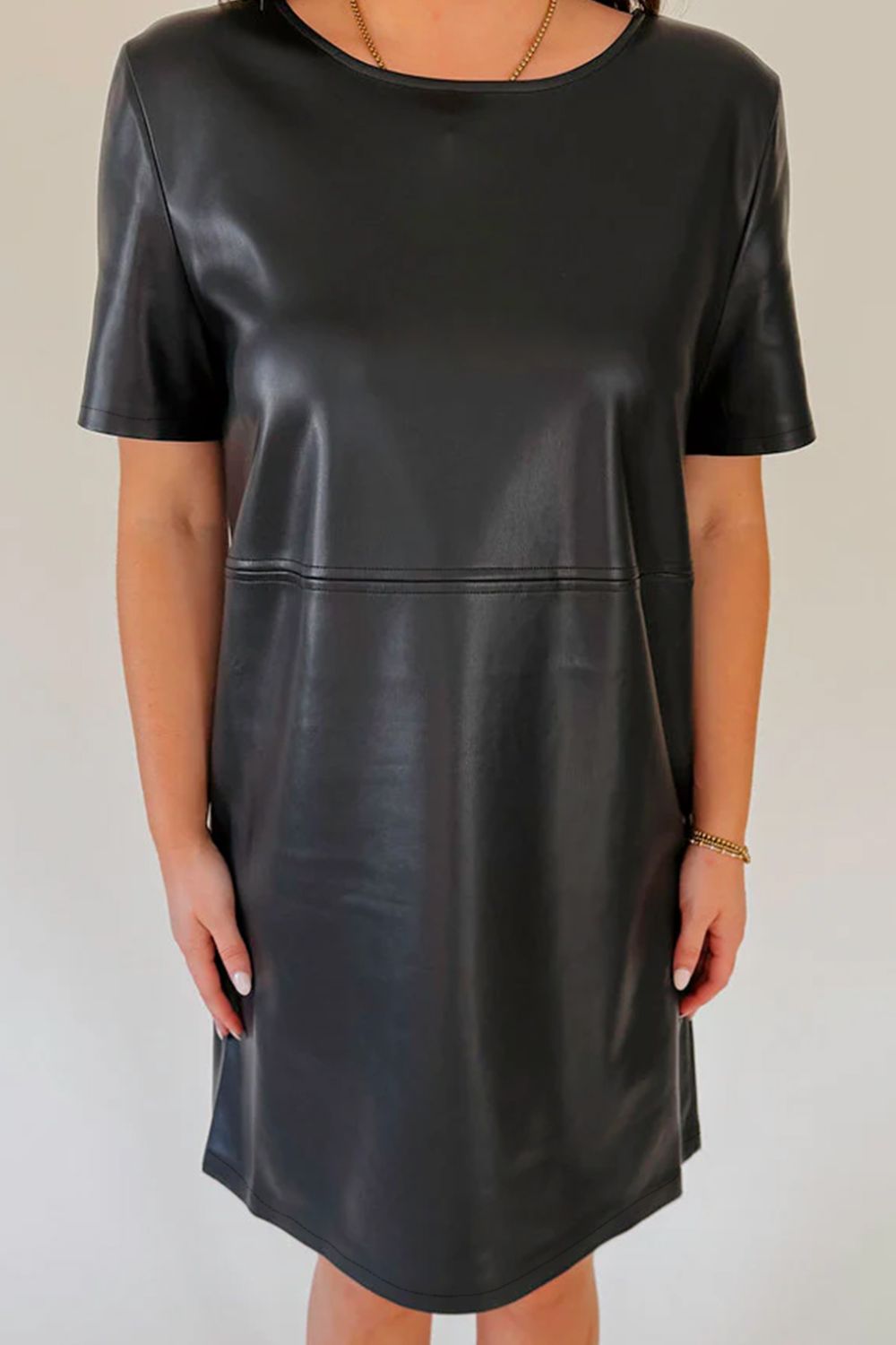 Black Round Neck Short Sleeve Mini Dress Basic Style Dress For Women Simple Style Dress by Stevvex