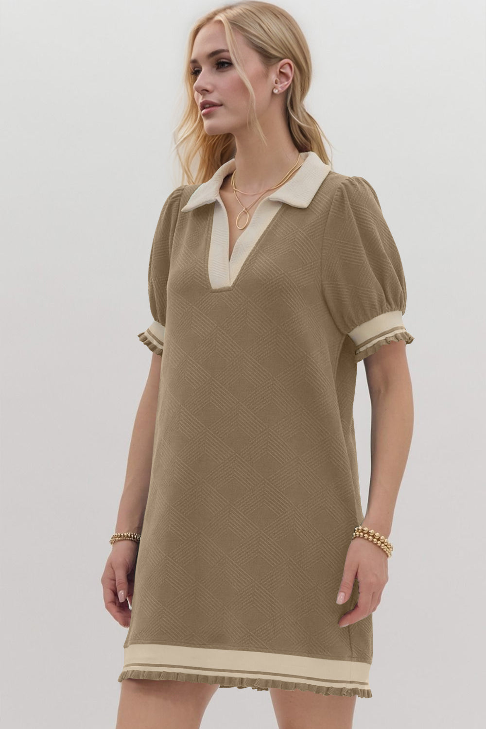 Trendy Contrast Short Sleeve Mini Dress Soft & Comfortable Casual Dress for Women by Stevvex
