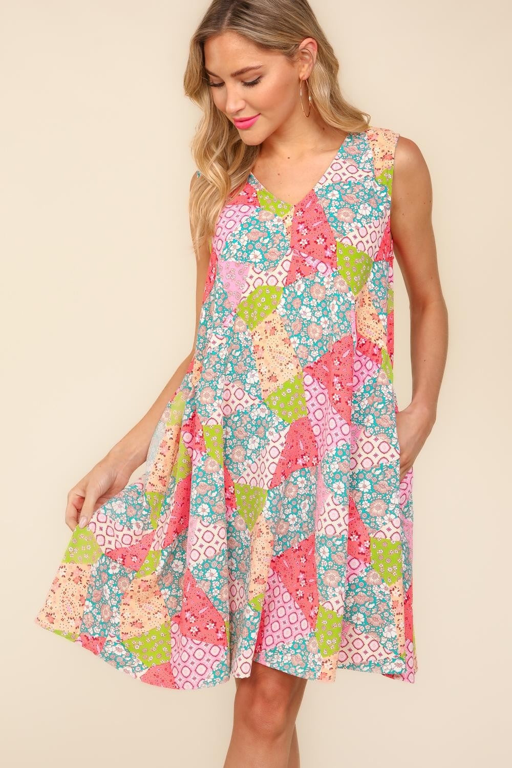 Full Size Babydoll Floral Patchwork Dress with Side Pockets – Floral Patchwork Dress, Babydoll Floral Dress, Side Pockets Dress, Vintage-Inspired Dress, Casual Floral Dress, Feminine Floral Dress, Playful Patchwork Dress