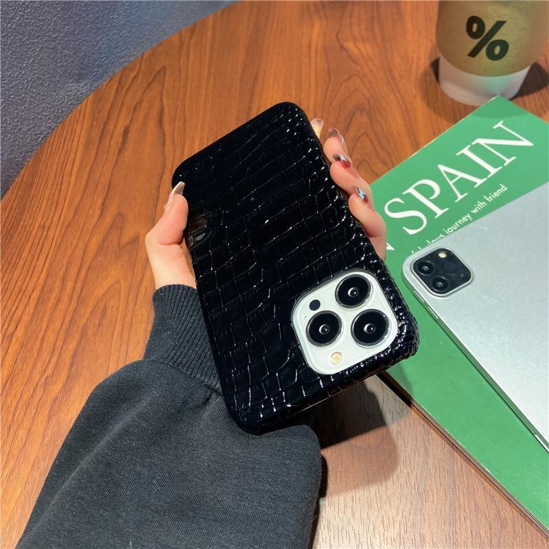 Genuine Leather Case for iPhone 13 Pro Classic Pattern Real Leather Full Coverage High-end Luxury Glossy Leather Couple Soft Case For iPhone 14 11 12 13 Pro Max 7 8 Plus 2 iPhone Cover by Stevvex