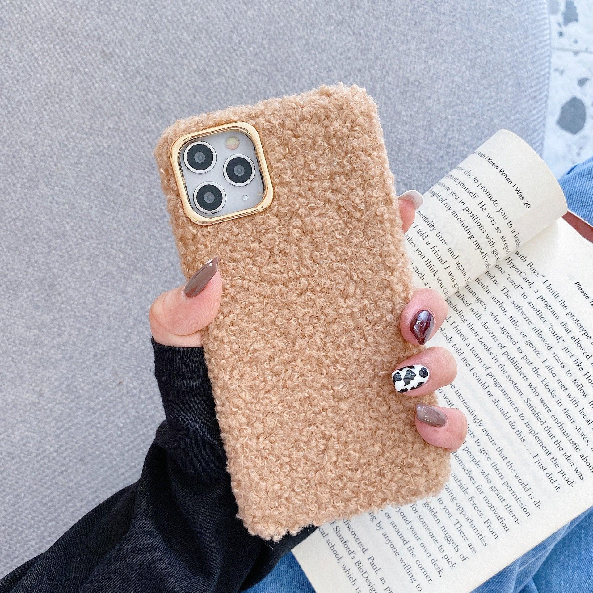 Fashion Lady Gift Case For Iphone Xs Max Xr X 11 Pro Max Se Furry Fluffy Warm Cover For Iphone 6 7 8 Plus Soft Phone Case Flexible Silicon Soft Fluffy Furry Shockproof Protective Phone Case For Iphone by Stevvex