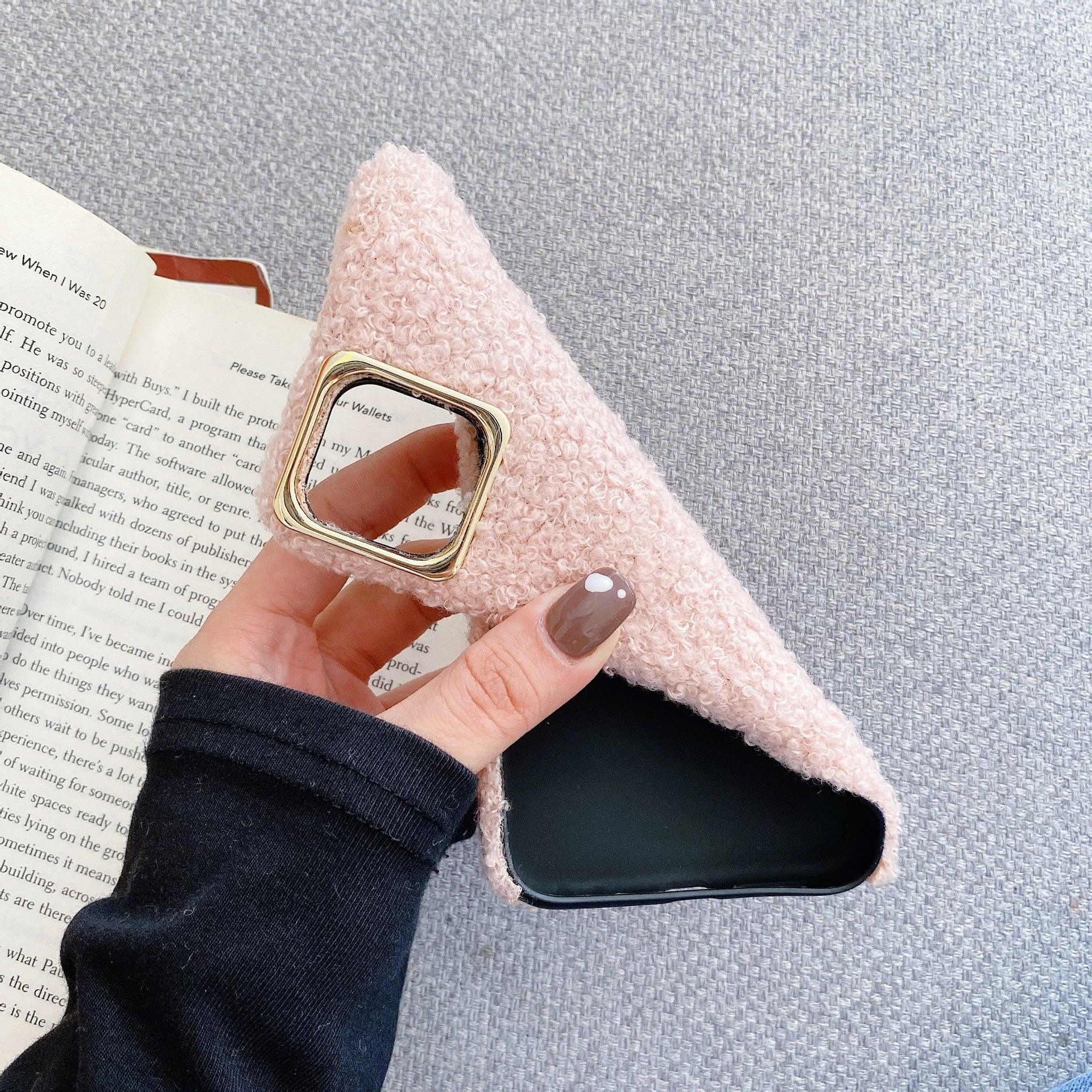 Fashion Lady Gift Case For Iphone Xs Max Xr X 11 Pro Max Se Furry Fluffy Warm Cover For Iphone 6 7 8 Plus Soft Phone Case Flexible Silicon Soft Fluffy Furry Shockproof Protective Phone Case For Iphone by Stevvex
