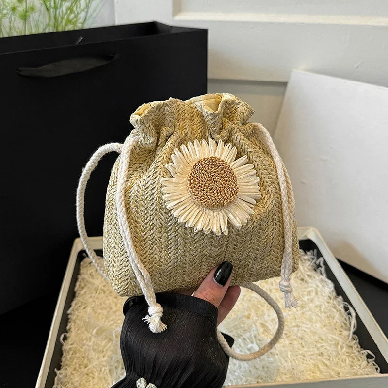 Rattan Woven Women Straw Bag Handbag Knit Flower Summer Beach Shoulder Messenger Bags Fashion Creative Bucket Purse