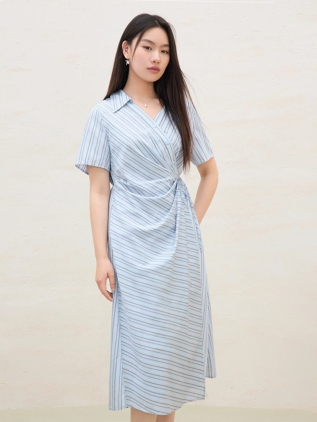 DUSHU 2025 Summer Women's Surplice Shirt Dress - Button-Down Collar & Midi Length for Office to Casual Wear 25DS82142