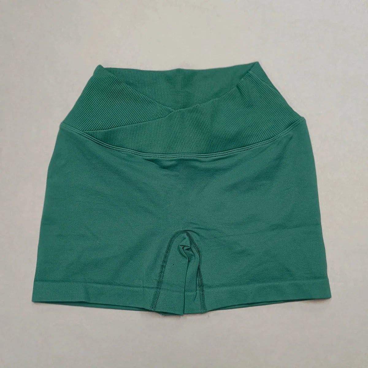 Women's sporty shorts with cross-waistband, yoga shorts, for gym workout, running, hip-enhancing,high-waisted yoga shorts.
