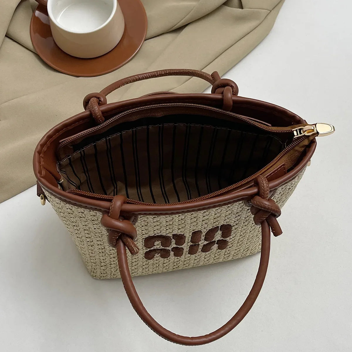 New Summer Beach Grass Woven Bag Women's Handbag Embroidered Thread Fashion Crossbody Bag Women's Unique Design Shoulder Bag