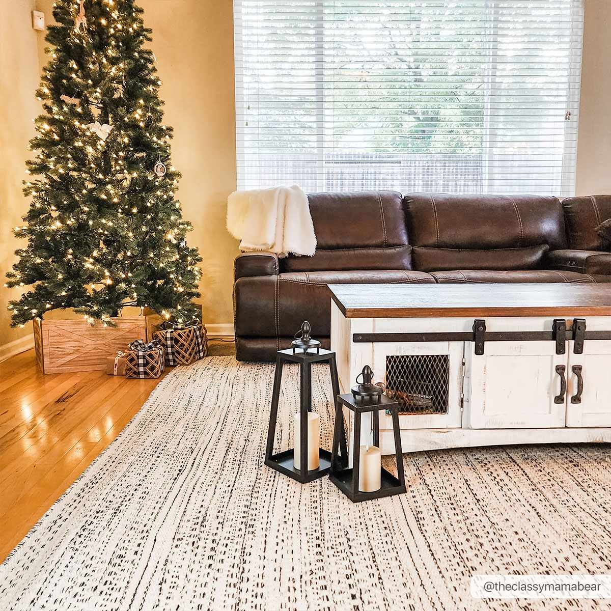 Williford Wool Area Rug with Cream and Black Colors