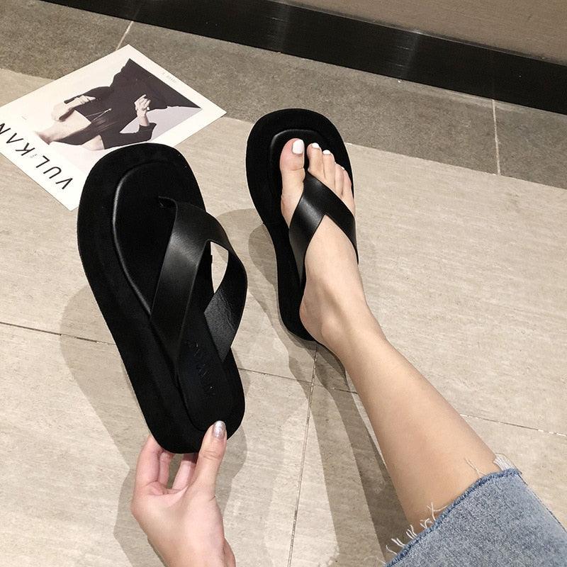 Black White Thick Bottom Flip Flops Women Famous Design Clip Toe Slippers Platform Slides Beach Comfort Thong Style Flip Flops Sandals For Women With Arch Support For Comfortable Walk