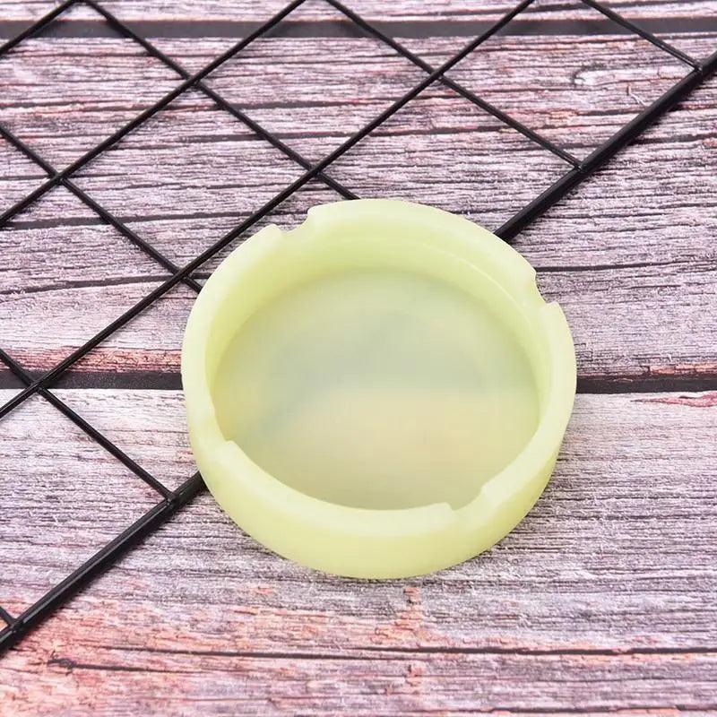 Glow In The Dark Ashtray For Smoking Cigarette Silicone Luminous Unique Design Rubber Soft Fluorescent Ashtrays