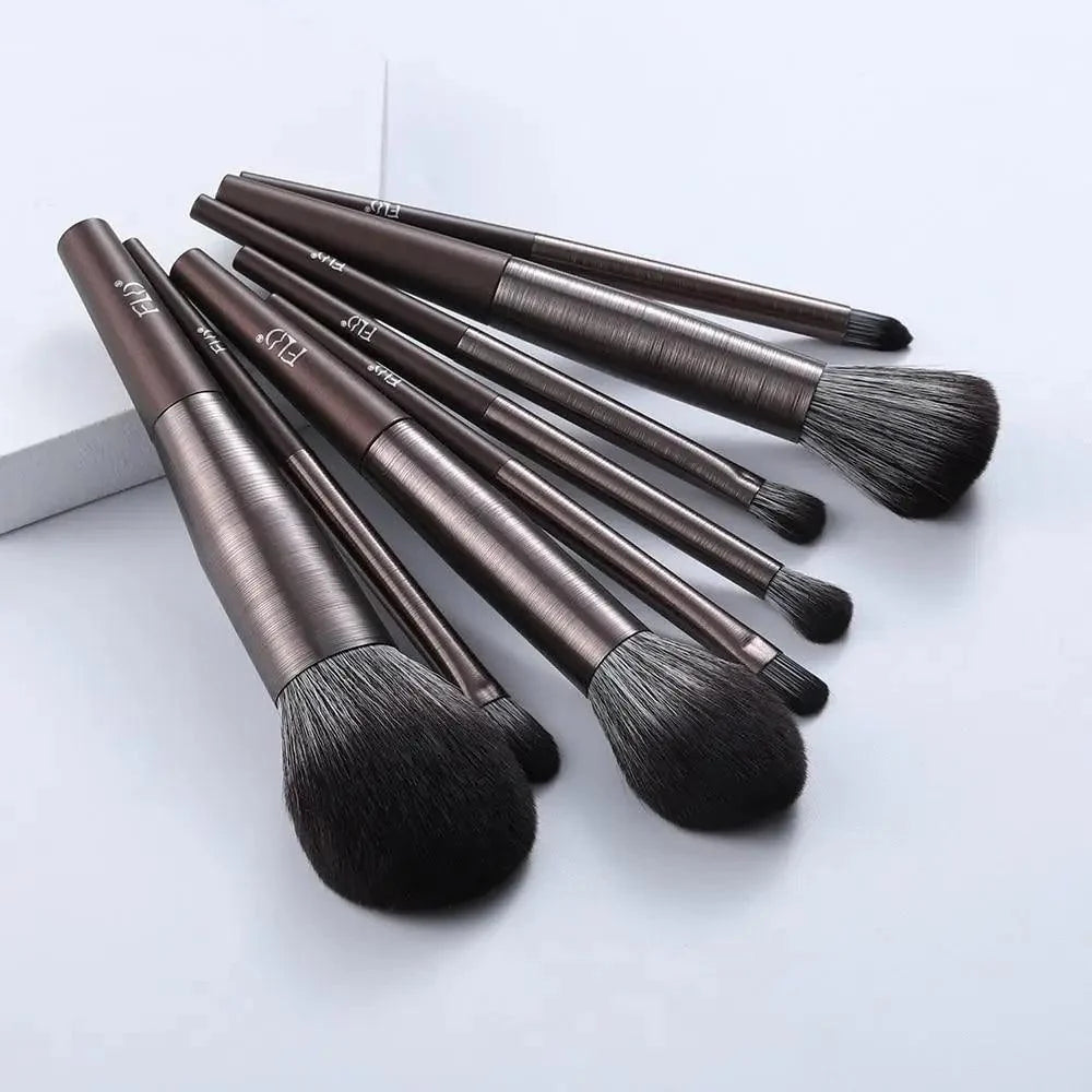 Sizzling 11/8pcs Natural Hair Green Makeup Brushes Foundation Powder Eyeshadow Eyebrow Brush Set Profesional Cosmetic Tool
