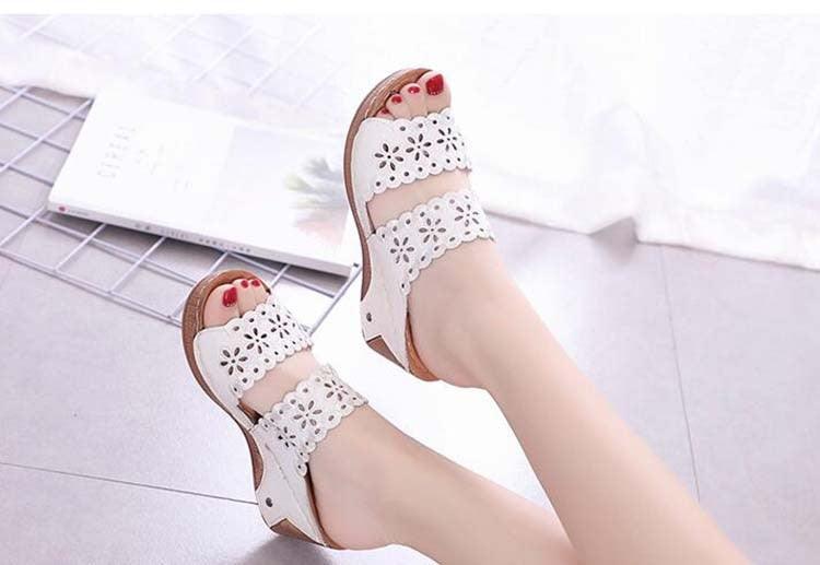 Woman Sandals For Beach Slip On Fashion Sandals Women Thick Bottom Footwear Flat Sandals Soft Leather Vintage Summer Casual Non-Slip Beach Platform Shoes Sandals